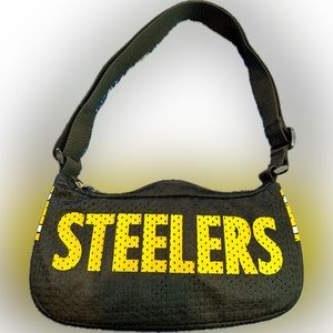 Pittsburgh Steelers purse. NWOT. Like new, no signs of wear.